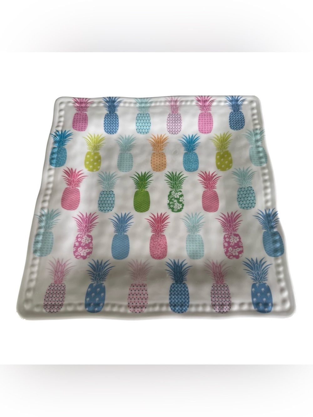 Cynthia Rowley New York Pineapple Melamine Plates, Set of 8